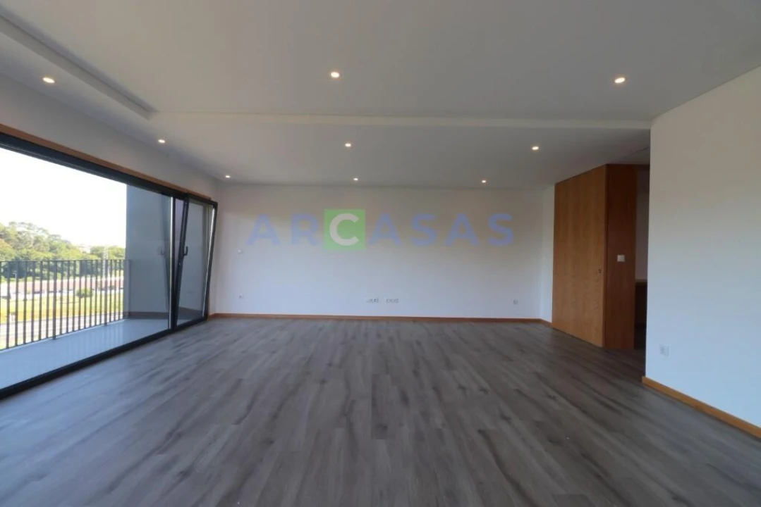Apartamento T4 para Venda em Aguas Santas Foto 15