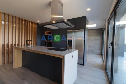 Apartamento T4 para Venda em Aguas Santas