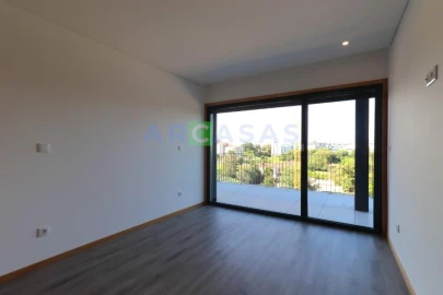 Apartamento T4 para Venda em Aguas Santas
