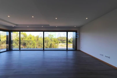 Apartamento T4 para Venda em Aguas Santas