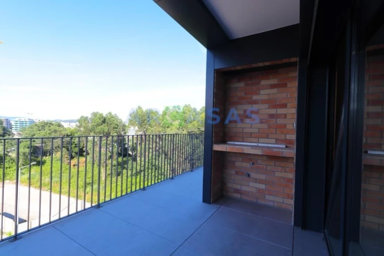 Apartamento T4 para Venda em Aguas Santas Foto 17