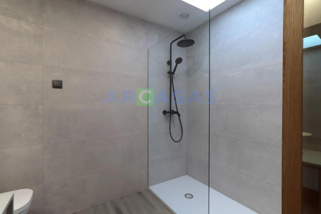 Apartamento T4 para Venda em Aguas Santas Foto 28