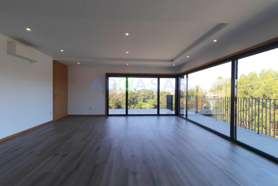 Apartamento T4 para Venda em Aguas Santas Foto 12