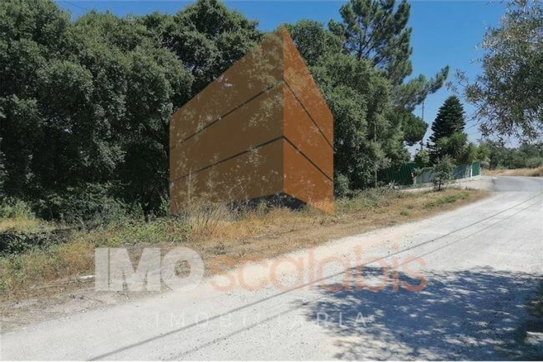 Terreno para Venda em Vale de Santarem Foto 1