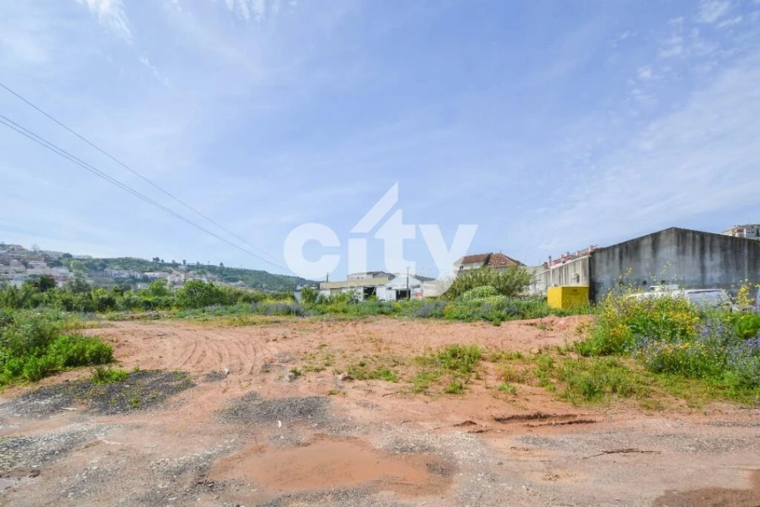 Terreno para Venda em Póvoa de Santo Adrião e Olival Basto Foto 5