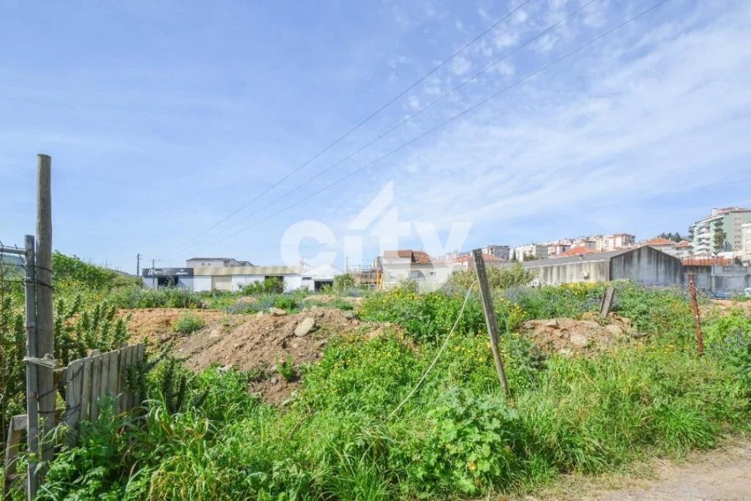 Terreno para Venda em Póvoa de Santo Adrião e Olival Basto Foto 8