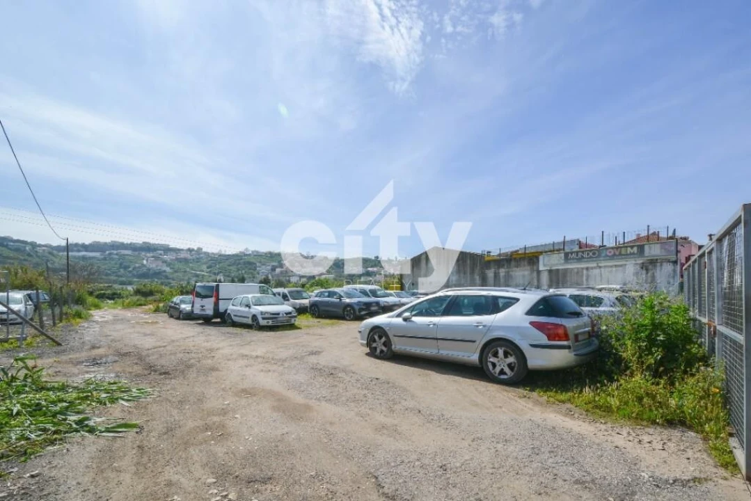 Terreno para Venda em Póvoa de Santo Adrião e Olival Basto Foto 3