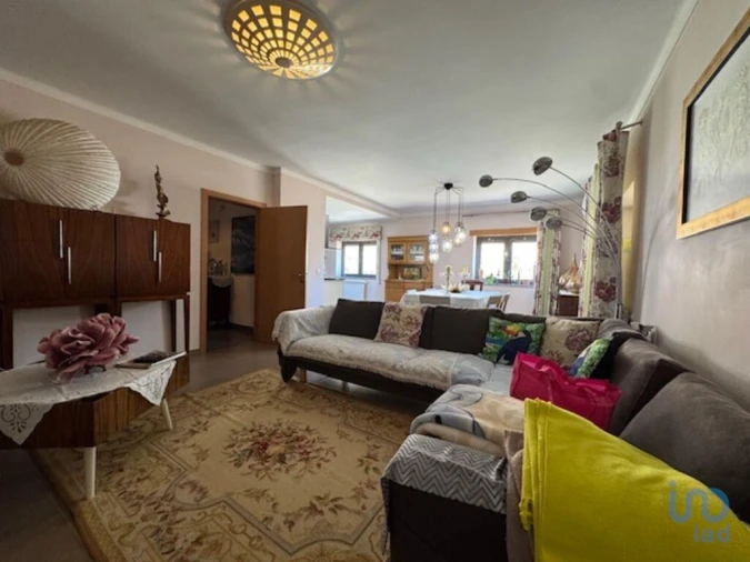 Moradia T4 para Venda em Troviscal Foto 4