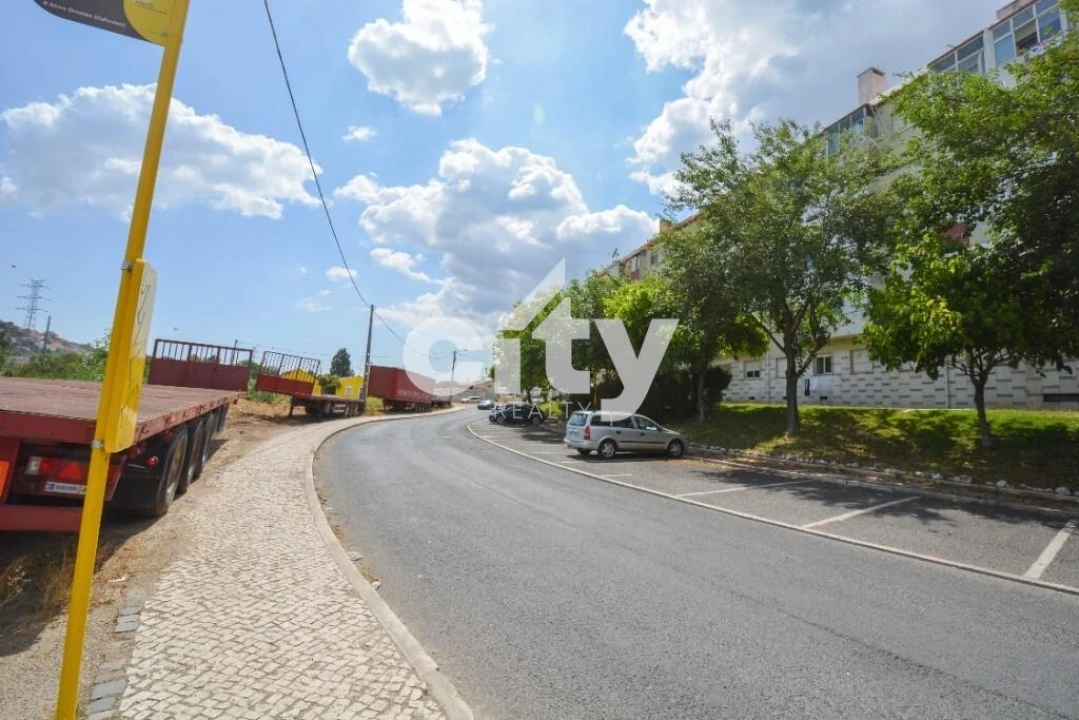Terreno para Venda em Odivelas Foto 18