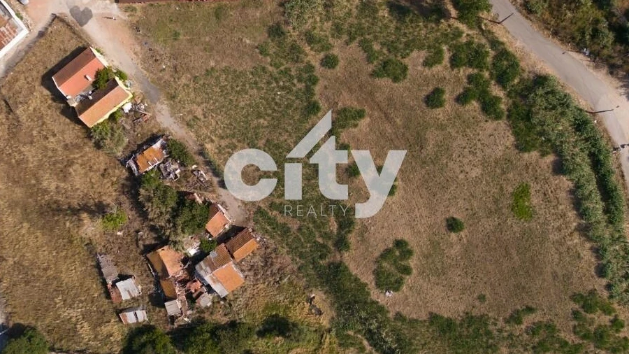 Terreno para Venda em Odivelas