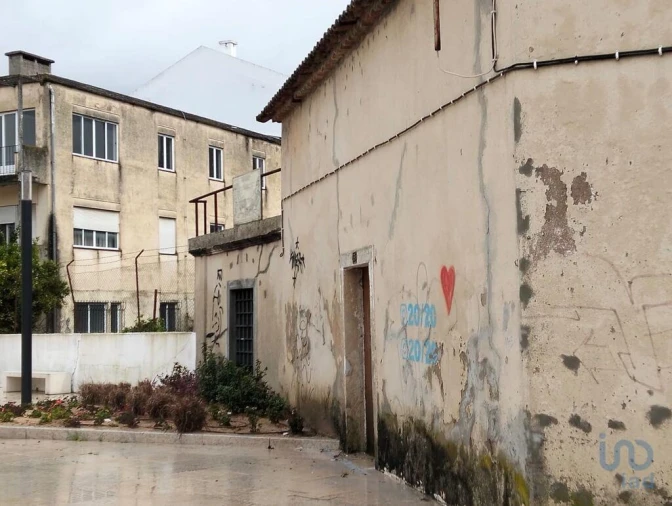 Terreno para Venda em Torres Novas (Santa Maria, Salvador e Santiago) Foto 1