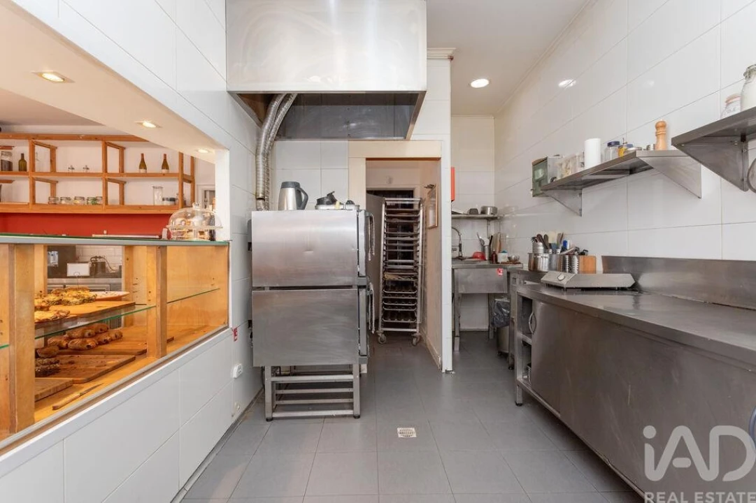 Loja para Arrendamento em Misericórdia Foto 14