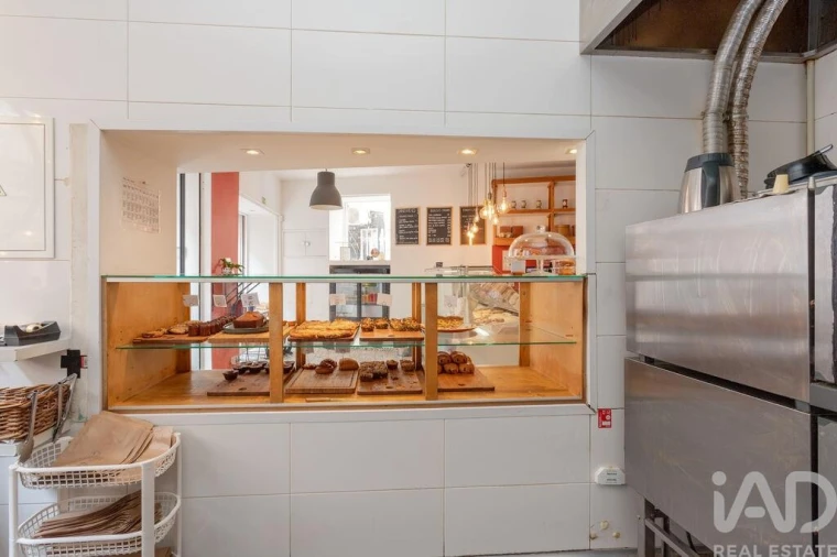 Loja para Arrendamento em Misericórdia Foto 13