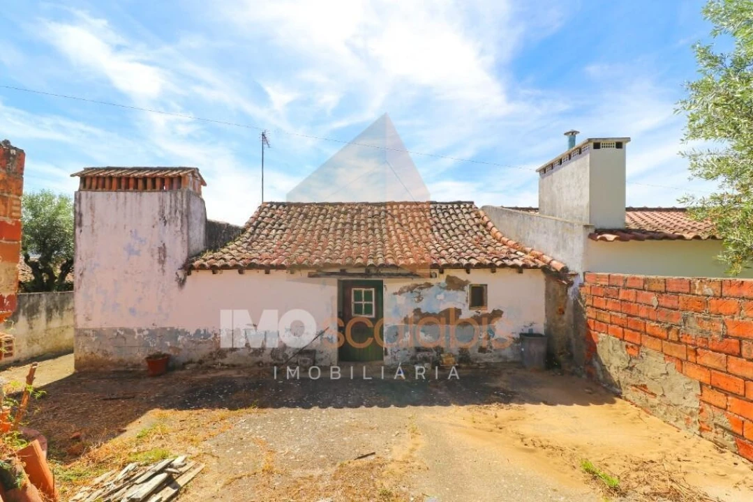 Moradia T3 para Venda em Carregueira Foto 8