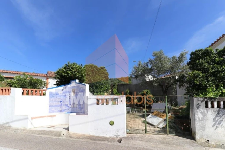 Moradia T3 para Venda em Carregueira Foto 4