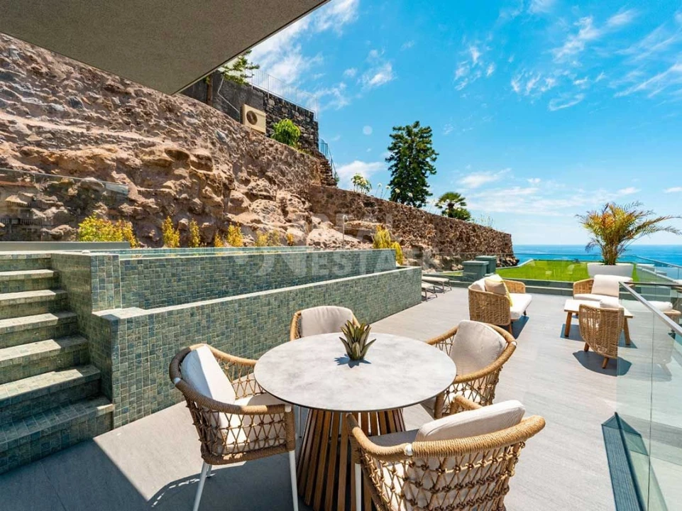 Apartamento T1 para Arrendamento em Calheta Foto 8