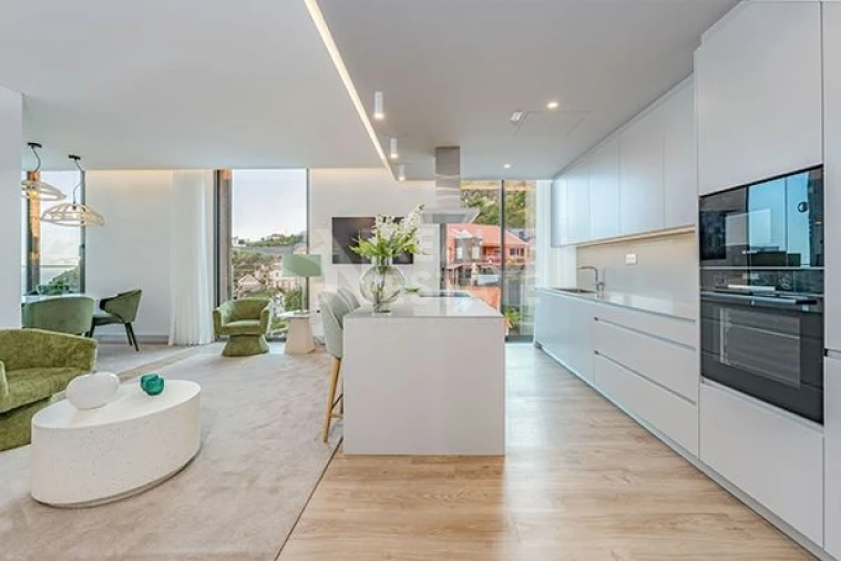Apartamento T1 para Arrendamento em Calheta Foto 11