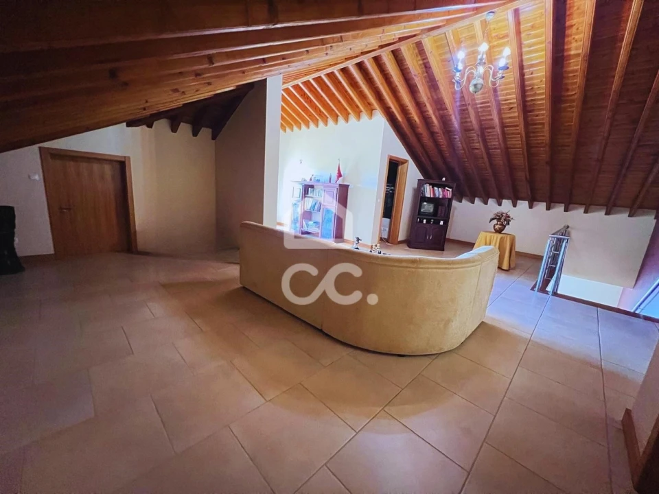 Moradia T3 para Venda em Lagoa (Santa Cruz) Foto 16