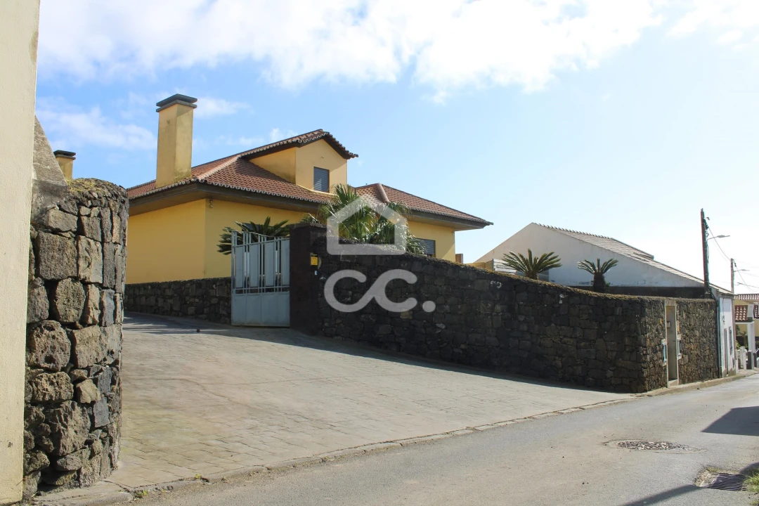 Moradia T3 para Venda em Lagoa (Santa Cruz) Foto 4