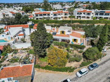 Moradia T4 para Venda em Lagoa e Carvoeiro