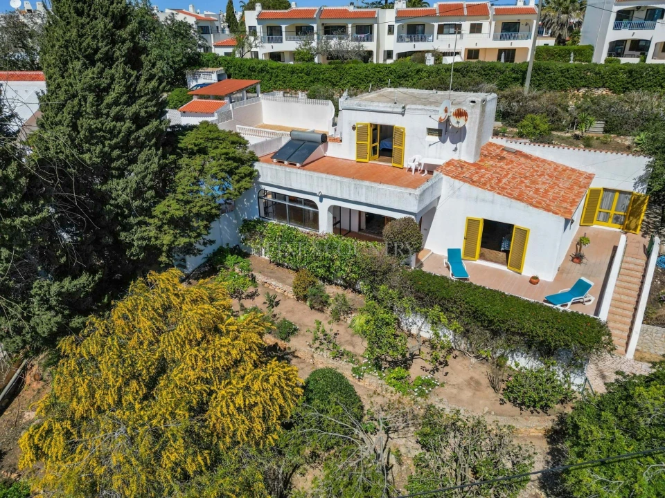 Moradia T4 para Venda em Lagoa e Carvoeiro Foto 1