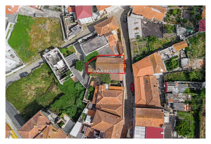 Moradia T4 para Venda em Lordelo do Ouro e Massarelos Planta 1