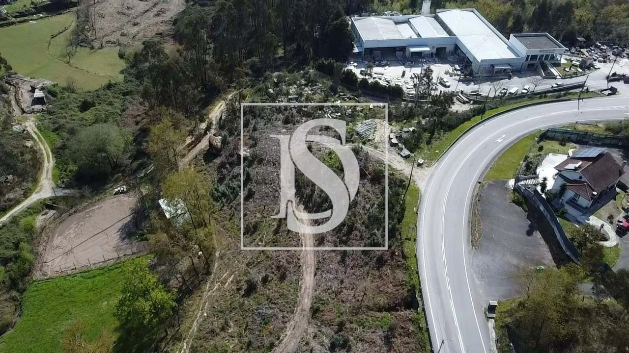 Terreno para Venda em Calvos e Frades Foto 35