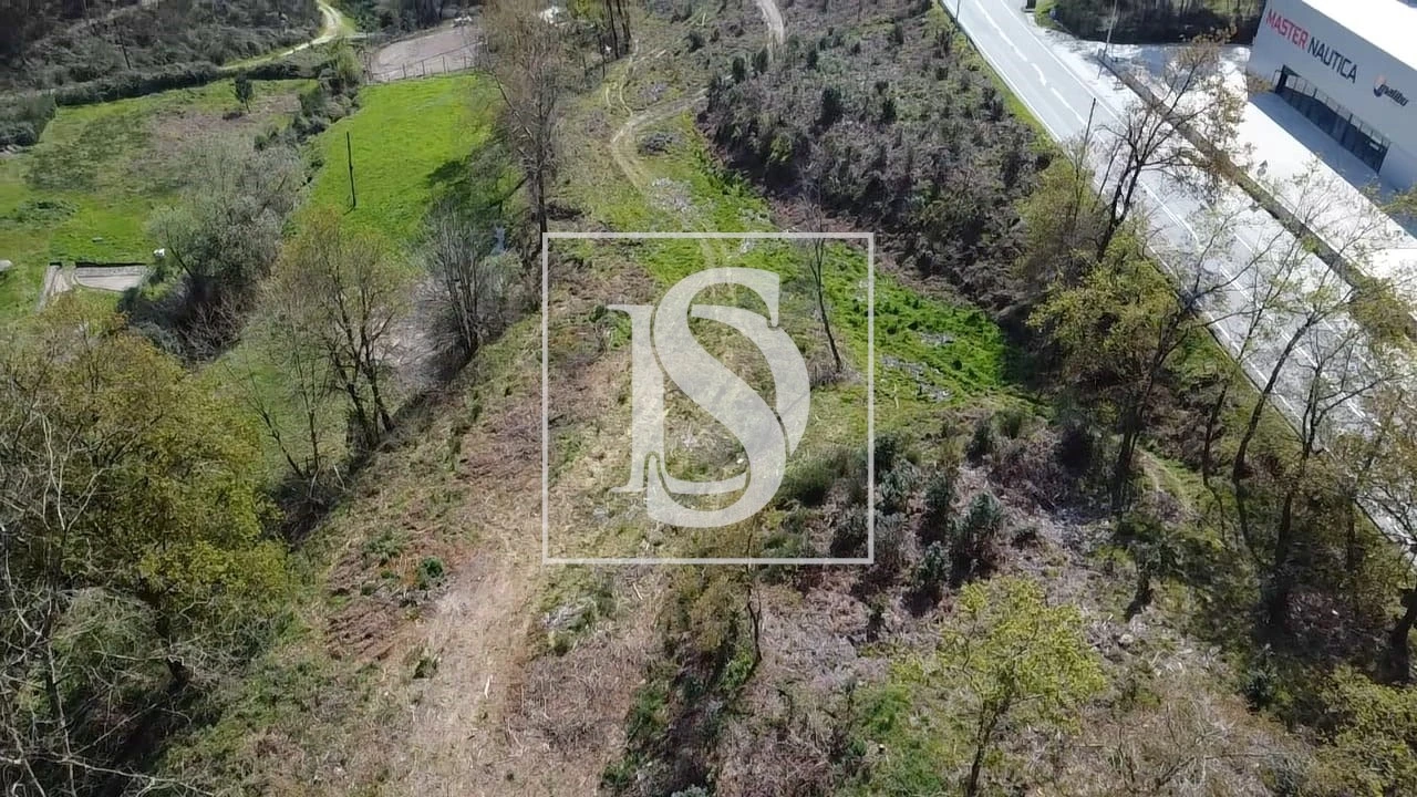 Terreno para Venda em Calvos e Frades Foto 32