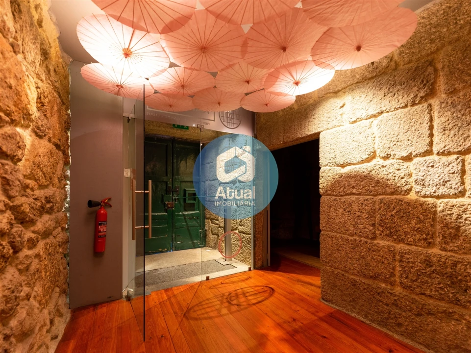 Negócio para Arrendamento em Oliveira, São Paio e São Sebastião Foto 2