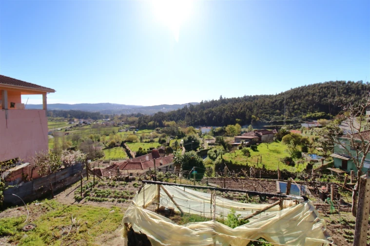 Moradia T3 para Venda em Cete Foto 14