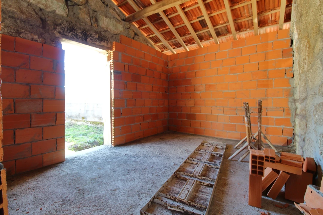 Moradia T3 para Venda em Cete Foto 6