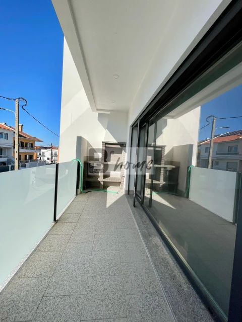 Moradia T3 para Venda em Corroios