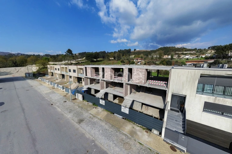 Moradia T3 para Venda em Povoa de Lanhoso (N. Senhora do Amparo) Foto 17