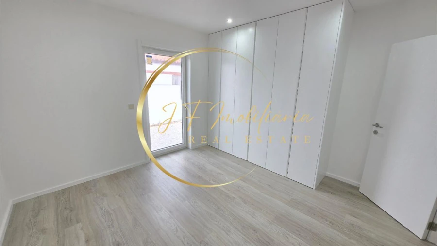 Moradia T3 para Venda em Gafanha da Encarnação Foto 28