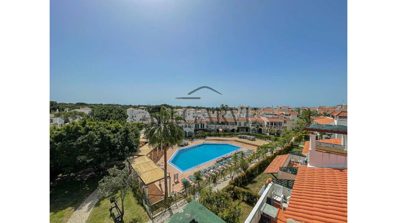 Apartamento T2 para Venda em Quarteira Foto 2