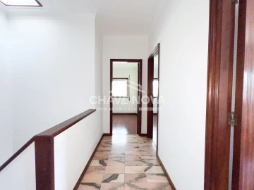 Moradia T2 para Venda em Arcozelo