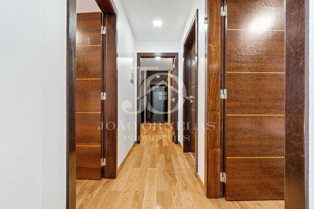 Moradia T3 para Venda em São Martinho Foto 12