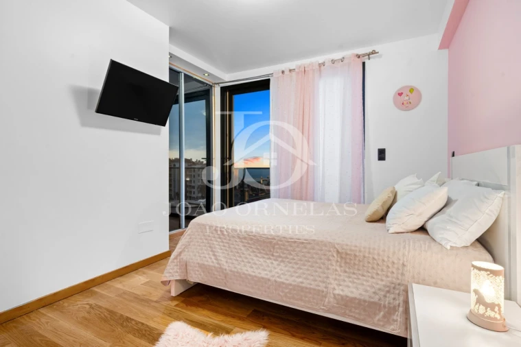 Moradia T3 para Venda em São Martinho Foto 8