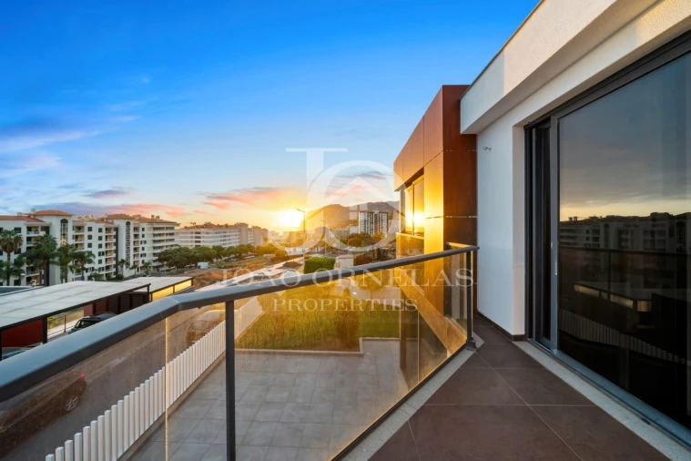 Moradia T3 para Venda em São Martinho Foto 10