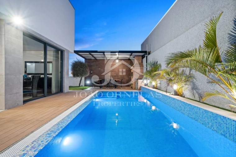 Moradia T3 para Venda em São Martinho Foto 22