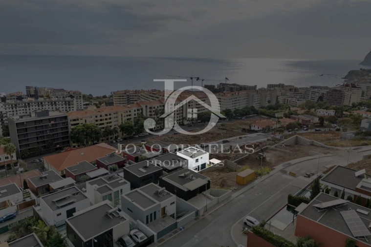 Moradia T3 para Venda em São Martinho Foto 34