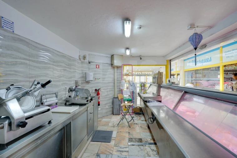 Loja para Venda em Cacém e São Marcos Foto 3