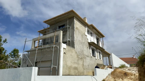 Moradia T4 para Venda em Fernao Ferro