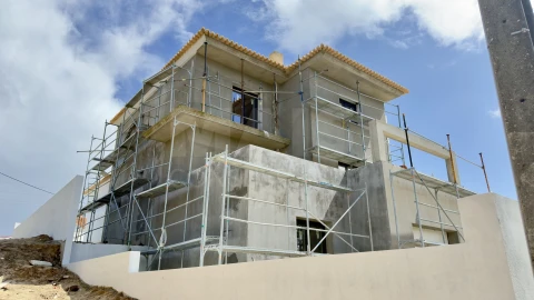 Moradia T4 para Venda em Fernao Ferro