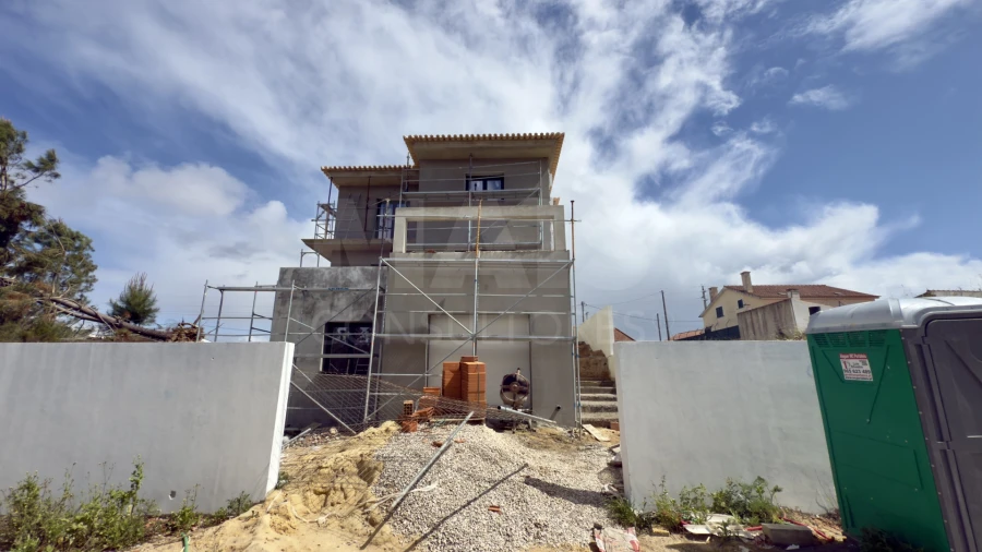 Moradia T4 para Venda em Fernao Ferro Foto 3