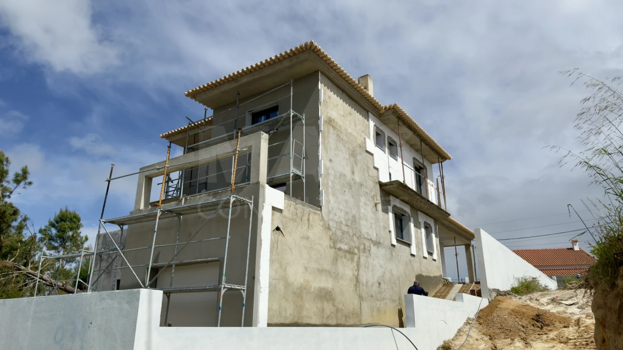 Moradia T4 para Venda em Fernao Ferro Foto 4