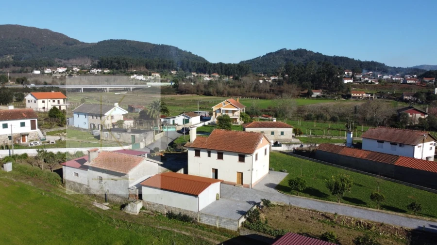 Moradia T3 para Venda em Cabração e Moreira do Lima Foto 10