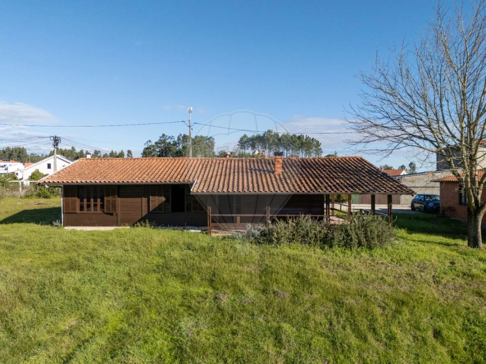 Moradia T3 para Venda em Santiago e São Simão de Litém e Albergaria dos Doze Foto 27