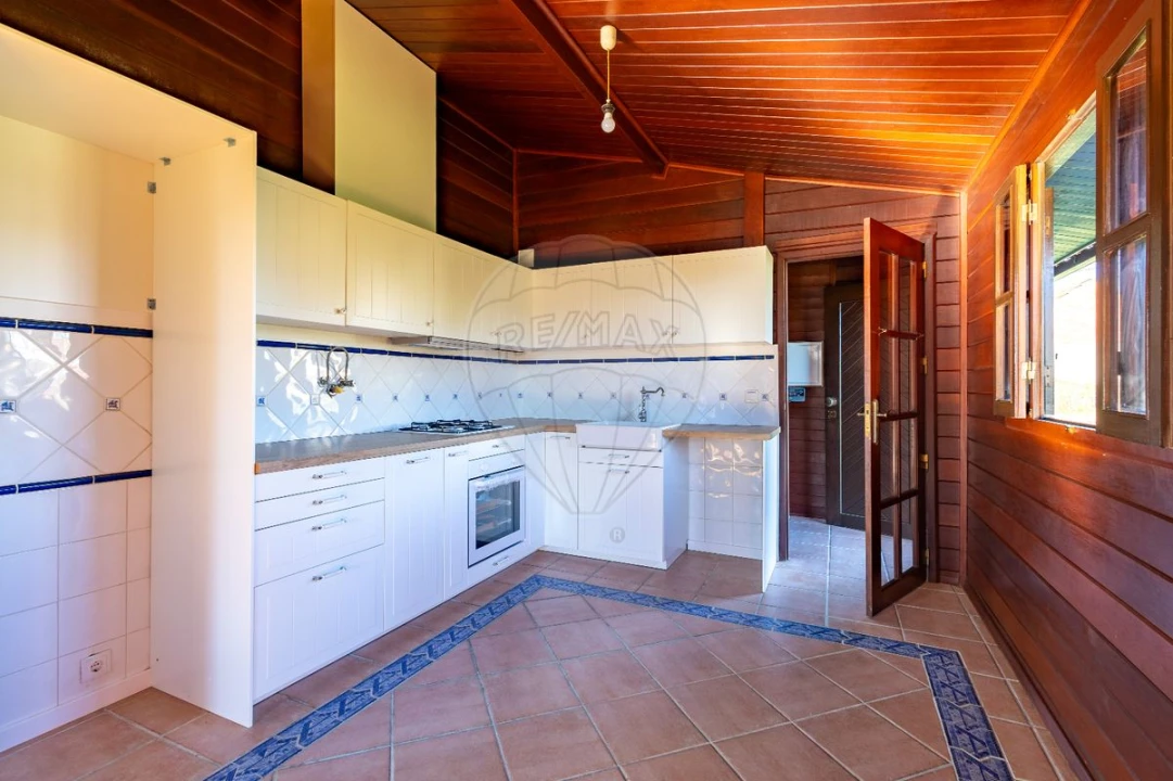 Moradia T3 para Venda em Santiago e São Simão de Litém e Albergaria dos Doze Foto 8