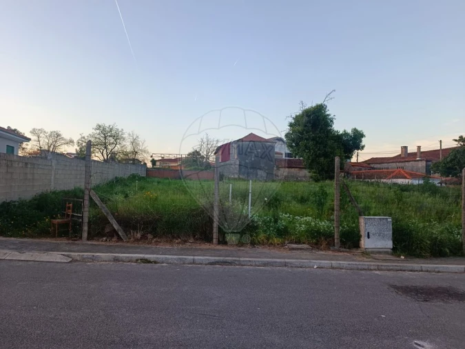 Terreno para Venda em Avintes Foto 2